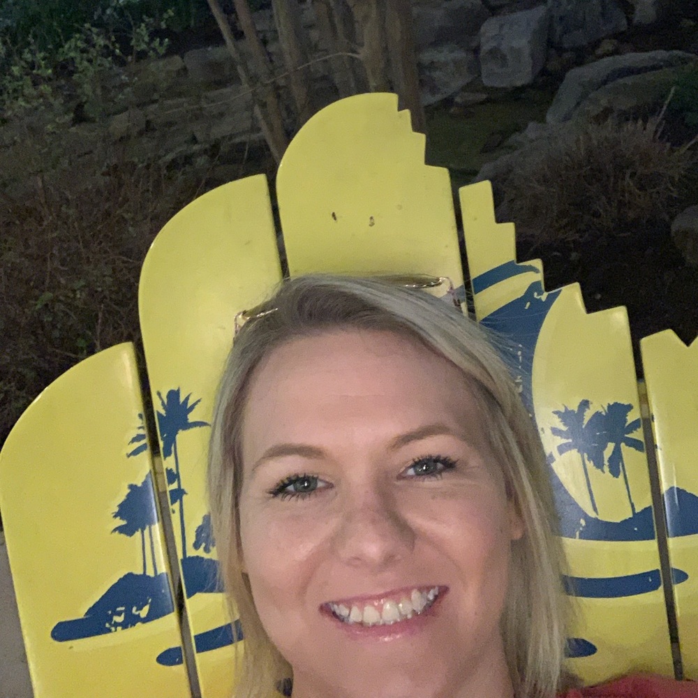 Meet your Posher, Nicole